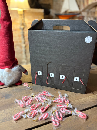 Adventskalender lugeæske til 4 flasker – gratis ved køb af 4 fl. vin