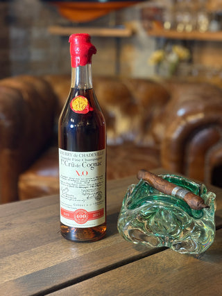 Gourry de Chadeville XO Cognac Grande Champagne flaske med cigar